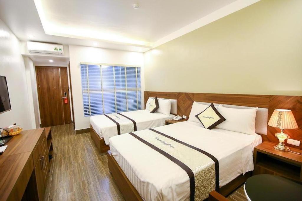 Ha Long New Day Hotel Exterior photo